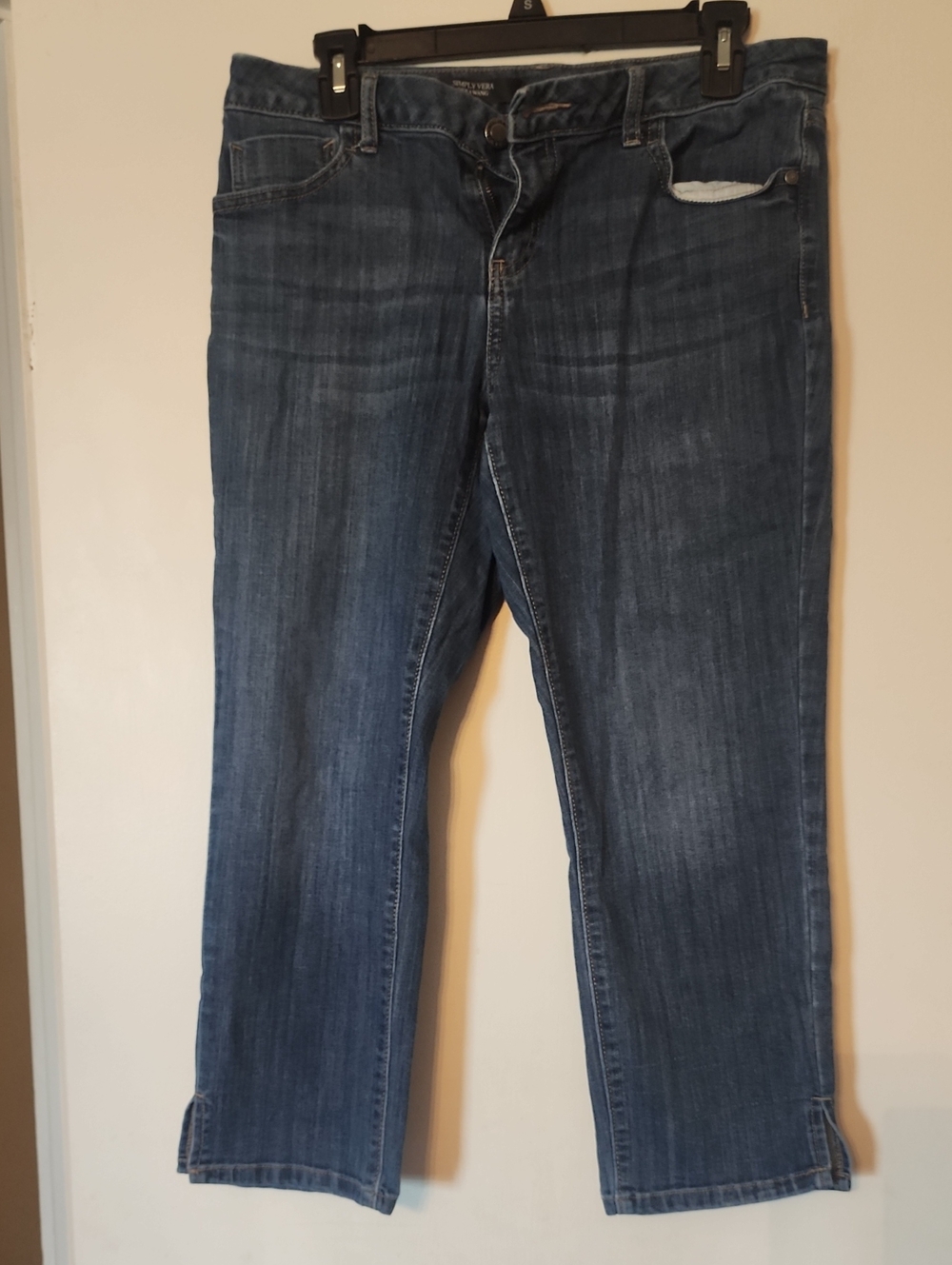 Simply Vera Vera Wang Blue Capris